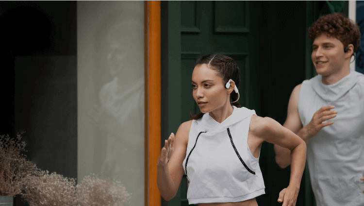 Vidéo de présentation sur l'OpenMove, casque sport d'entrée de gamme à conduction osseuse permettant les oreilles libres.