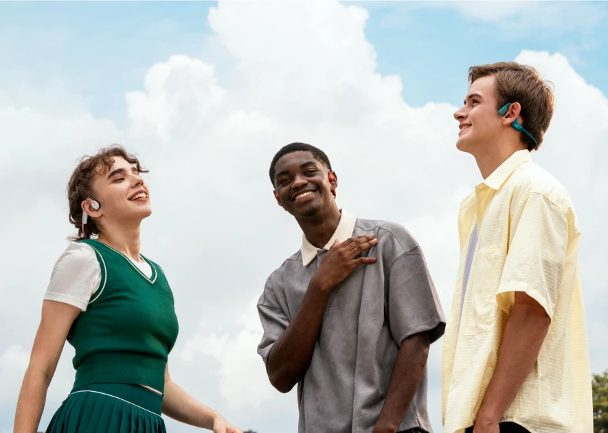 Retour à l'École Indispensable : Boostez Votre Trimestre avec les Casques Sport de Shokz.