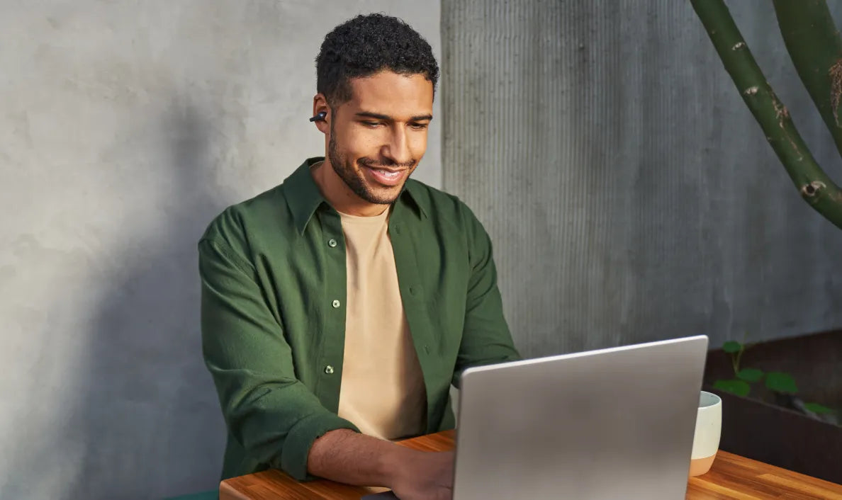 Écouteurs à oreilles libres du bureau